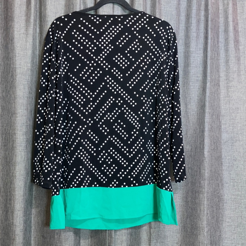 Roz & Ali Black and Teal Patterned Blouse - Picture 6 of 6